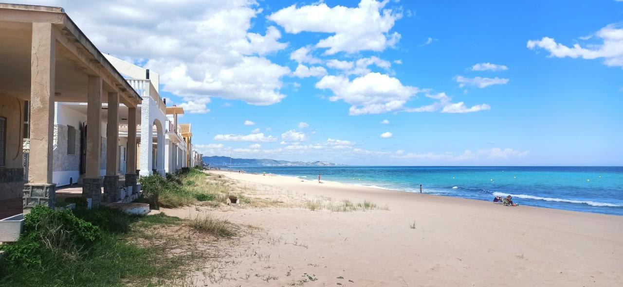 Blue Double Private Room At Front Beach - Habitacion Doble En La Playa Valencia Exterior photo